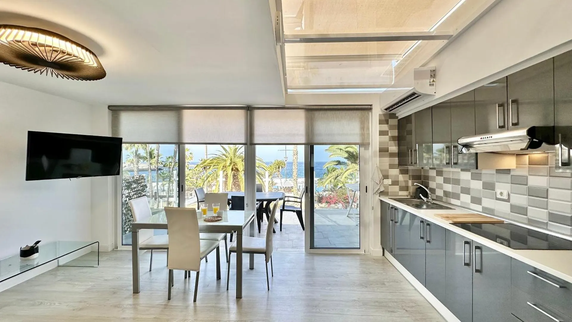 Oasis Club Attic Apartment Puerto de la Cruz  Spain