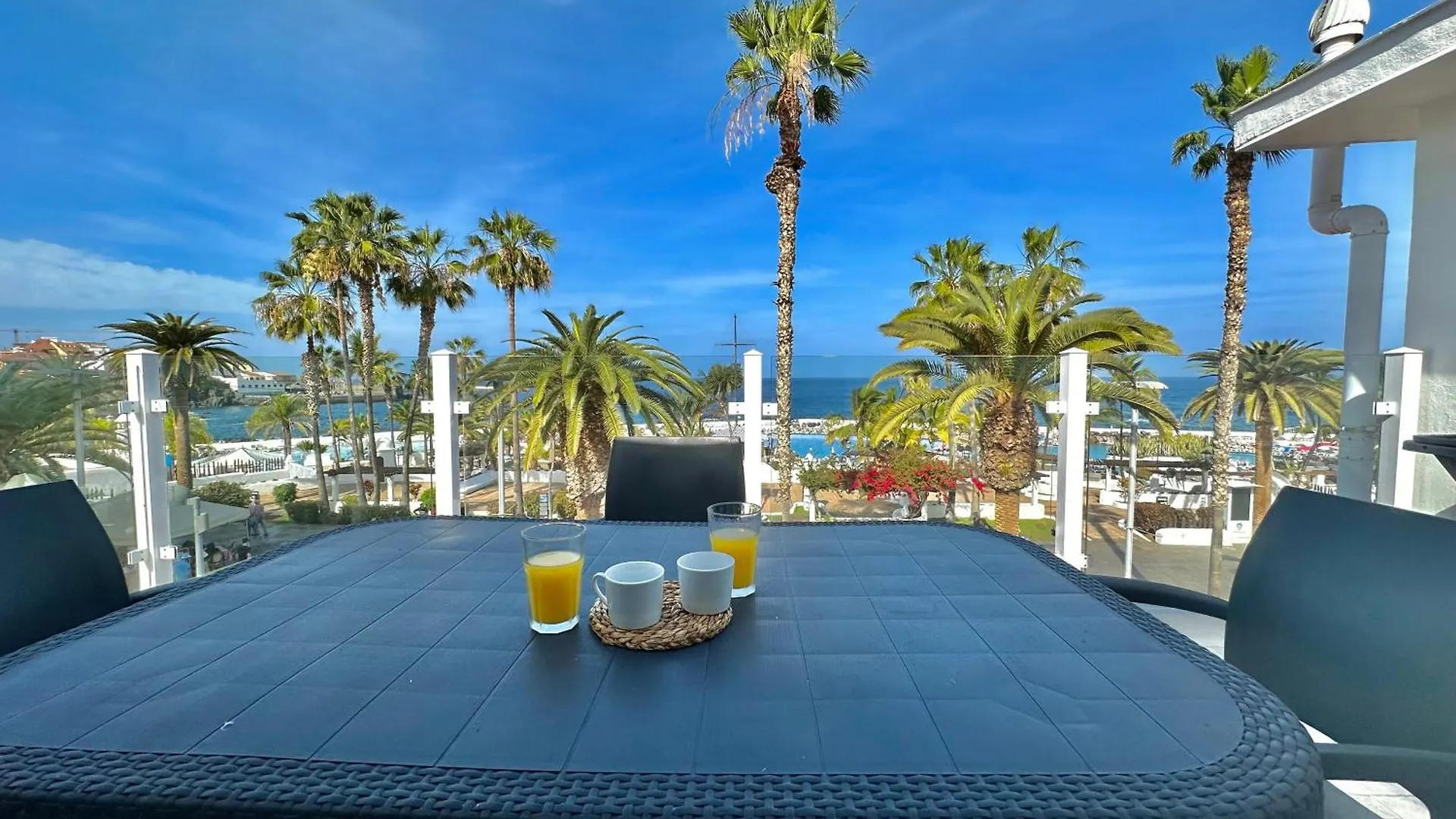 Oasis Club Attic Apartment Puerto de la Cruz