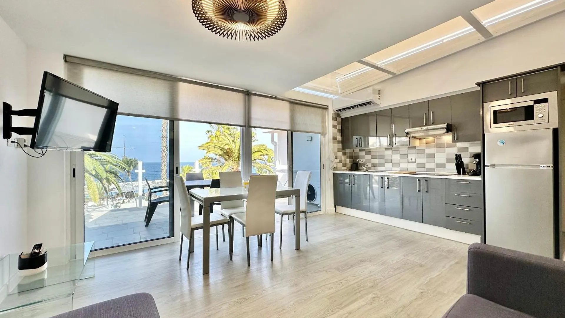 Oasis Club Attic Apartment Puerto de la Cruz  Spain